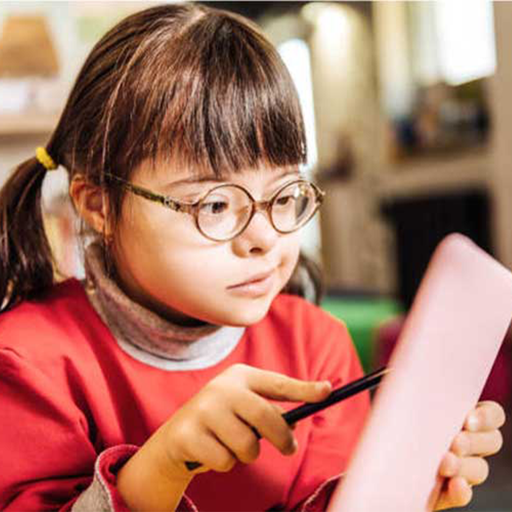 تصویر اصلی مقاله ی " عقب ماندگی ذهنی و 4 نوع آن "